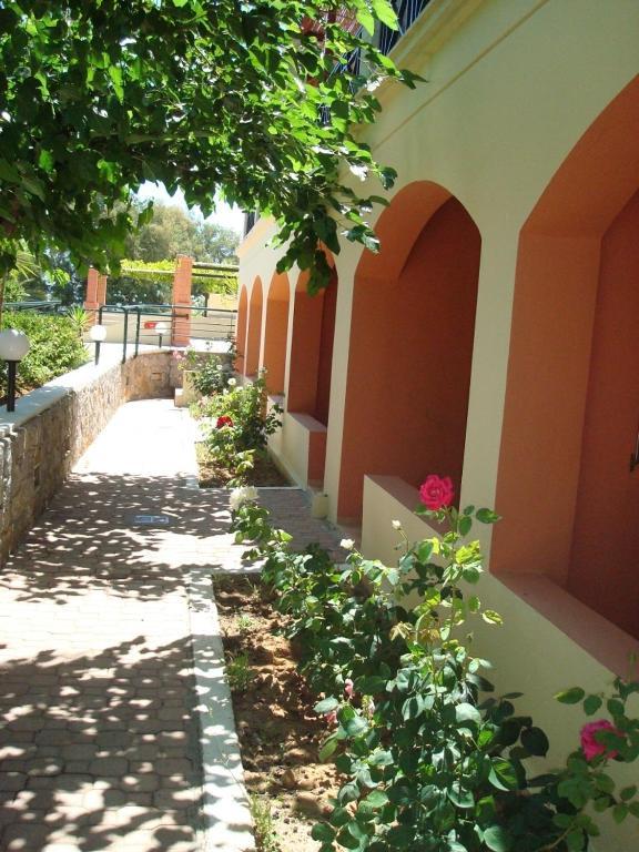 Mare Monte Beach Hotel Jeorjúpoli Kültér fotó